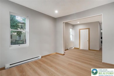 226 Fern St, Jim Thorpe, PA 18229 - photo 3