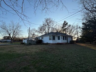 1517 Housatonic St, Burlington, KS 66839 - photo 3