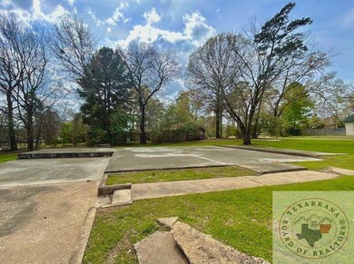 1202 E 12th St, Texarkana, AR 71854 - photo 3