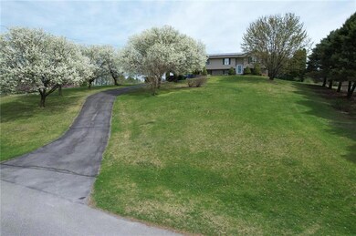 6725 Bruce Ln, Slatington, PA 18080 - photo 7