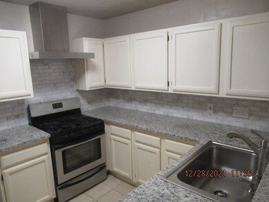 8414 Lake Crystal Dr, Houston, TX 77095 - photo 7