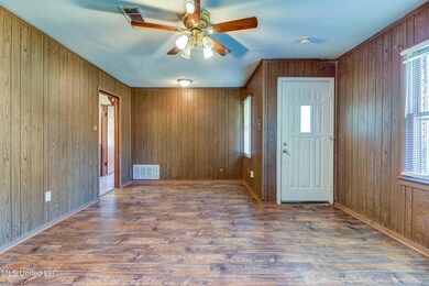 16241 Crestview Dr (9)