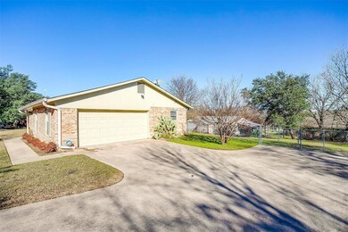 110 Lakeview Terrace, Weatherford, TX 76087 - photo 7