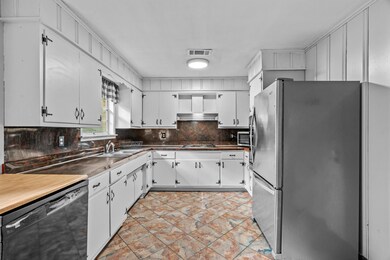 3690 Sharon Rd, Laurel, MS 39443 - photo 7