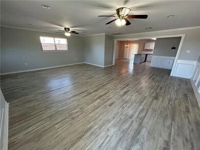 8287 Benjamin St, Chalmette, LA 70043 - photo 2