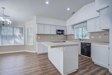 1633 Wee Burn Ct, Redding, CA 96003 - photo 6