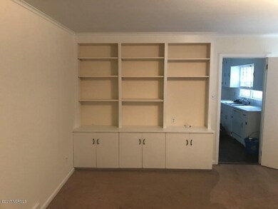 2302 Hardee Den 2