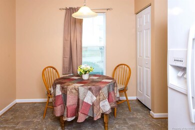 Eat-in Kitchen
