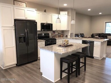 704 Braeside Dr SE unit 70, Byron Center, MI 49315 - photo 5