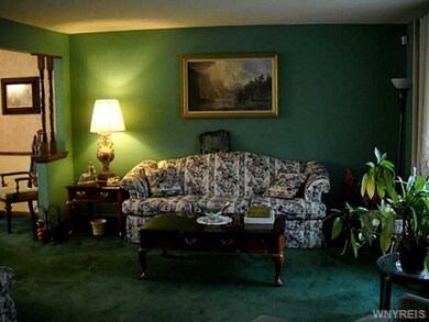 1058 Remington Dr, North Tonawanda, NY 14120 - photo 2