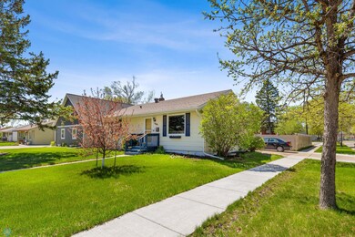 1601 16th St S, Fargo, ND 58103 - photo 2