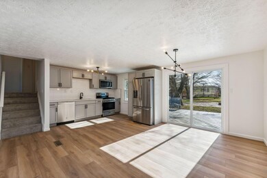 18-web-or-mls-1633-parkgate-rd
