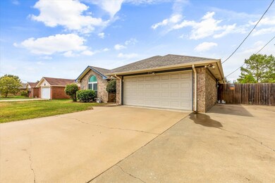 3940 Country Meadows Cir, Granbury, TX 76049 - photo 4