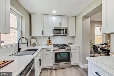 270 56th St NE, Washington, DC 20019 - photo 2