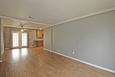 16818 David Glen Dr, Friendswood, TX 77546 - photo 3