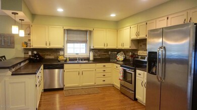 8411 Happiness Way, Louisville, KY 40291 - photo 6