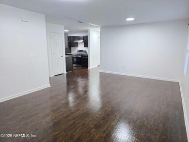 9124 Adams Ave, Jacksonville, FL 32208 - photo 6