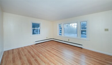 540 Mendon Rd, Woonsocket, RI 02895 - photo 4