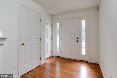 13513 Avonmore Dr, Herndon, VA 20171 - photo 6