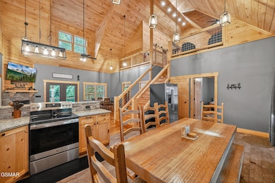 2485 Waldens Creek Rd, Sevierville, TN 37862 - photo 7