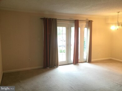 15570 Horseshoe Ln unit 570, Woodbridge, VA 22191 - photo 5