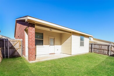 1305 Mallard Cove, Ennis, TX 75119 - photo 3