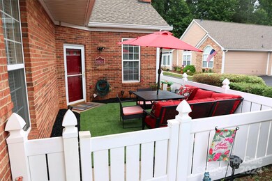 6824 Ledgestone Place unit D, Charlotte, NC 28227 - photo 4