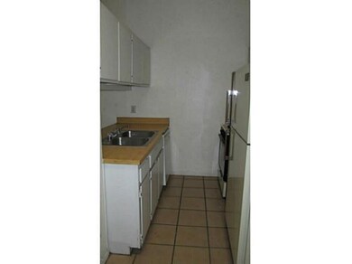 10508 Shannon Place unit B, El Paso, TX 79925 - photo 4