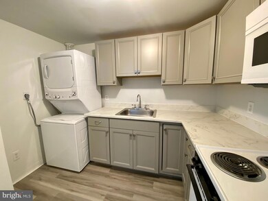 901 S 2nd St unit B, Philadelphia, PA 19147 - photo 3