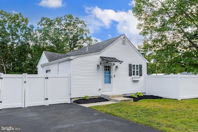 27 Pine St, Franklinville, NJ 08322 - photo 2