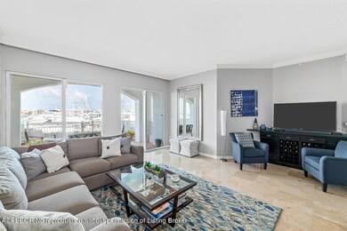 806 E Windward Way Apt 102-large-008-016