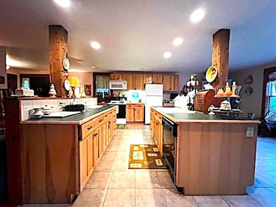 9 Templeton Turnpike, Fitzwilliam, NH 03447 - photo 7