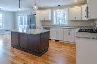 319 High Range Rd, Londonderry, NH 03053 - photo 6