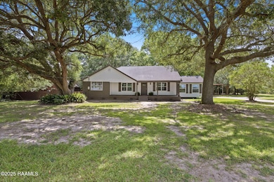 2-web-or-mls-178 Bertrand Rd-2