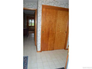 735 Barrally St, North Tonawanda, NY 14120 - photo 6