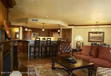 415 E Dean Unit 50 Week 7, Aspen, CO 81611 - photo 2