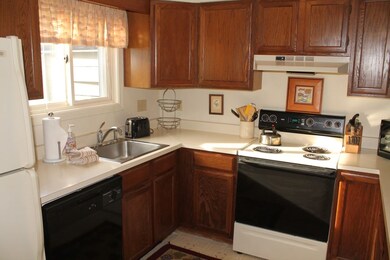 6 Hayes Dr unit 43, Woodstock, NH 03262 - photo 2