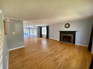 107 Schanda Dr, Newmarket, NH 03857 - photo 5