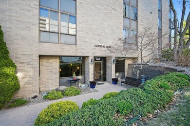 2-web-or-mls-505 36th St 303, Des Moines
