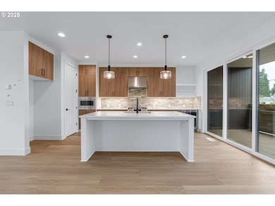 3541 NE Emerson St, Portland, OR 97211 - photo 7