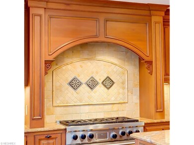 Stainless steel 6-burner gas Wolf Dual Fuel Range 