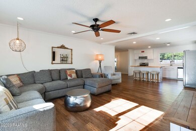 1-web-or-mls-206 Corona-1