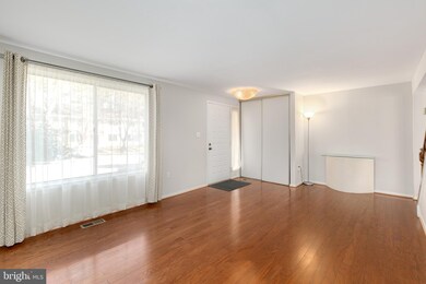 14432 Pebble Hill Ln, North Potomac, MD 20878 - photo 7