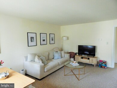 27 Green St unit 3, Souderton, PA 18964 - photo 5