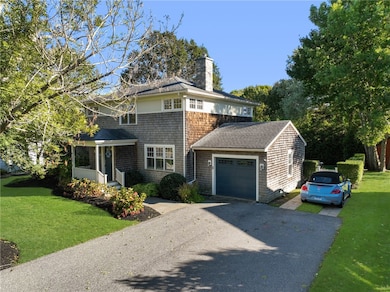 129 Ruggles Ave, Newport, RI 02840 - photo 3