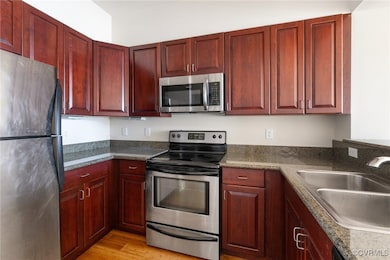 1333 W Broad St unit U404, Richmond, VA 23220 - photo 7