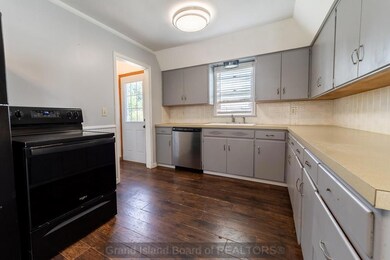 1911 N Howard Ave, Grand Island, NE 68803 - photo 7