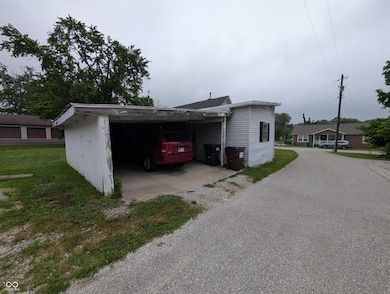 204 S Lafayette St, Cloverdale, IN 46120 - photo 7