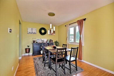 933 Ivanhoe Ln, Dyer, IN 46311 - photo 5