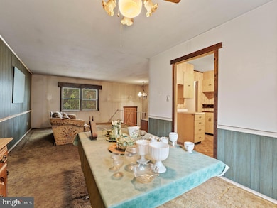 1625 Hillcrest Ln, Aston, PA 19014 - photo 7